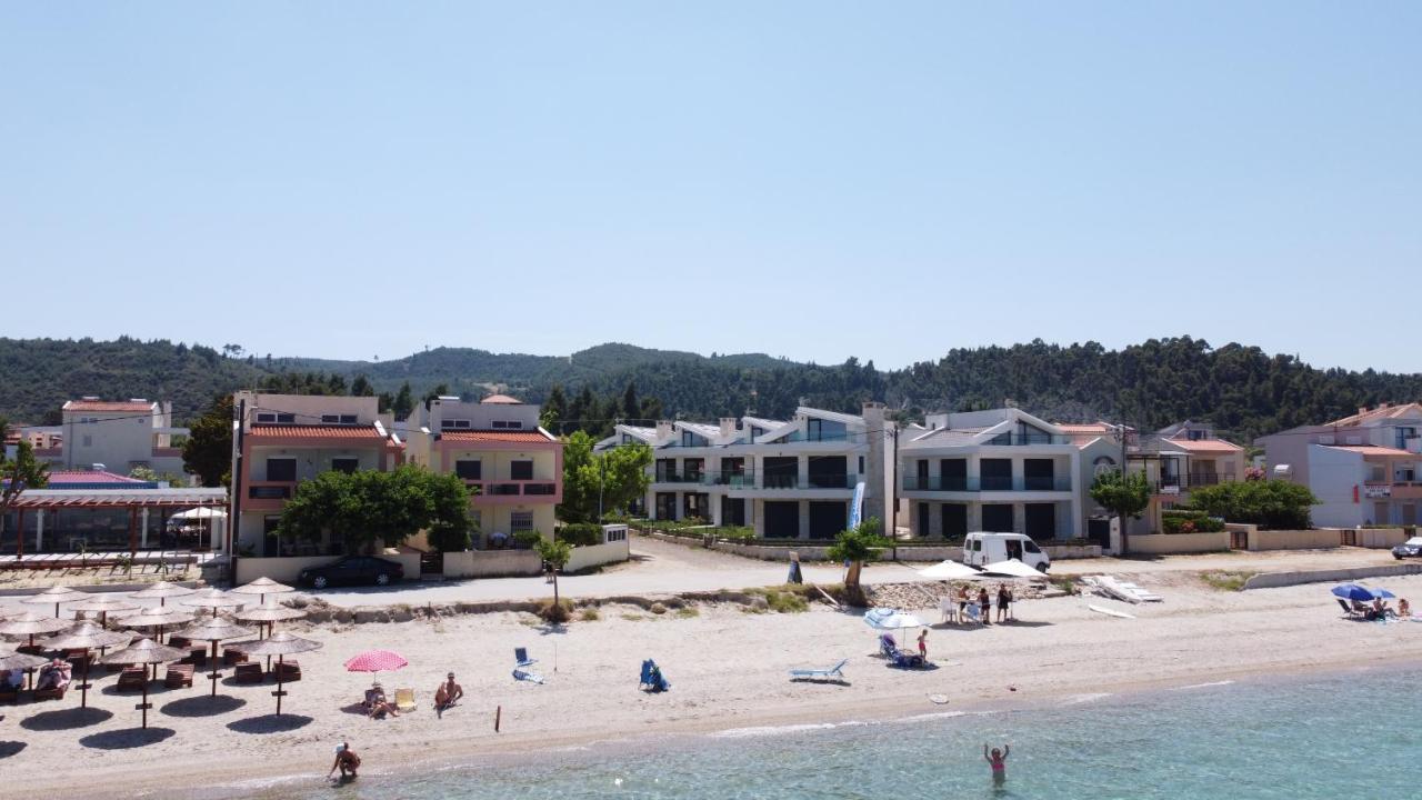 Villa Dahlia By The Sea Полихроно Экстерьер фото